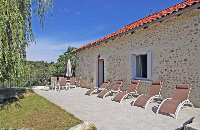 THE "HIBISCUS" GITE - 3 BEDROOMS, UP TO 6 PEOPLE (94M²)