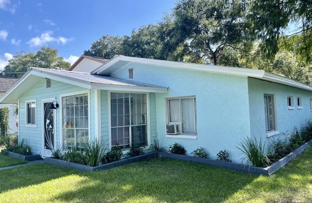 The Hidden Jim River Cottage -Kayaks & Canoe