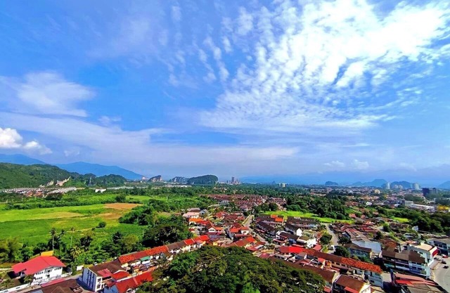 The Horizon Ipoh Dual L13 by Grab A Stay