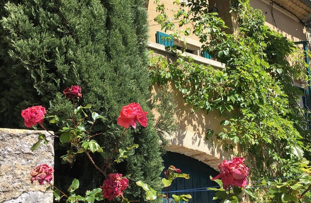 The House Near the Fountain – Indoor Spa