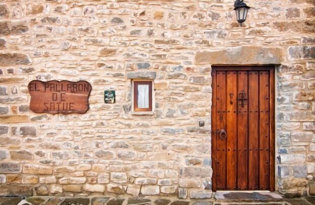 The Houses of Satué (PALLARÓN-BORDA-CASAS DEL GOLF) this is El Pallarón