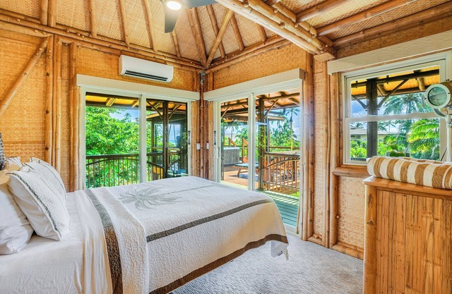 The Iconic Bamboo House - Iconic Bamboo House