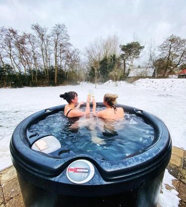 The island life texel met jacuzzi