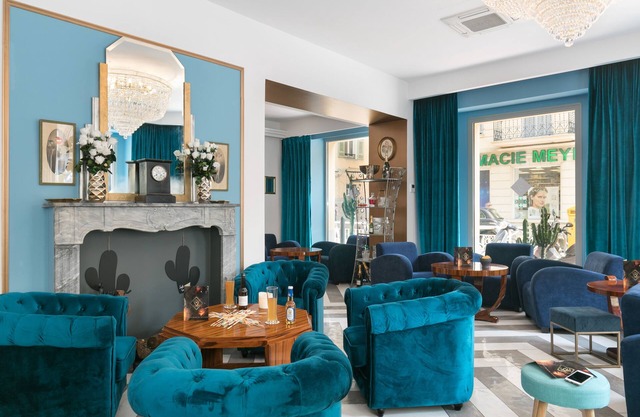 The Jay Hotel by HappyCulture