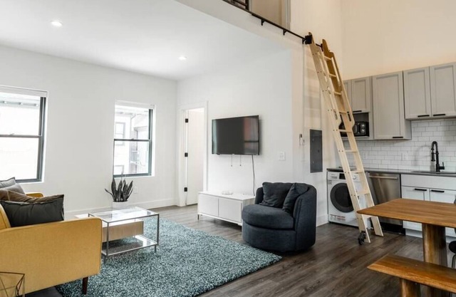 The Loft @ Columbus Center 1