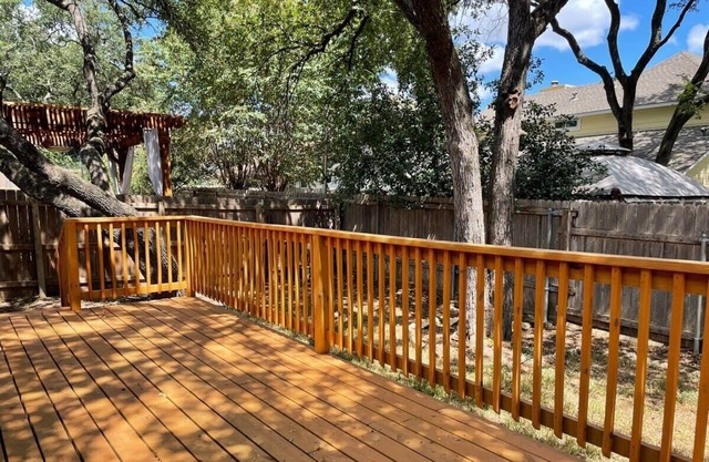 The Lovely. Perfect Home for ATX Familia Getaways