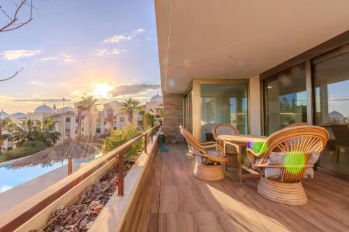 The Luxury Village by Domidai