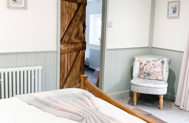 The Mews Pet-Friendly + Parking