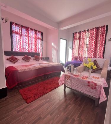 The Oasis Holiday Home & Restaurant