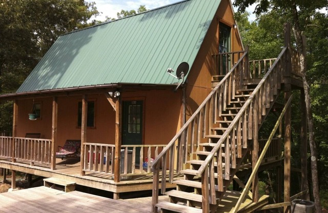 The Old Factory Getaway: Experience Life on the Little Missouri River