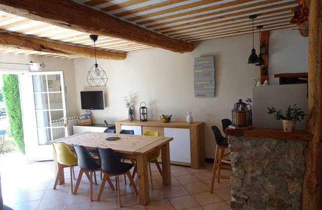 ' the olive branch ' Gite in Provence, near Mt Ventoux