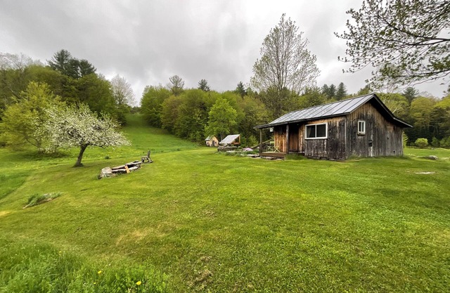 The Pond Cabin at Sky Hollow, The Hunter Cabin at Sky Hollow
