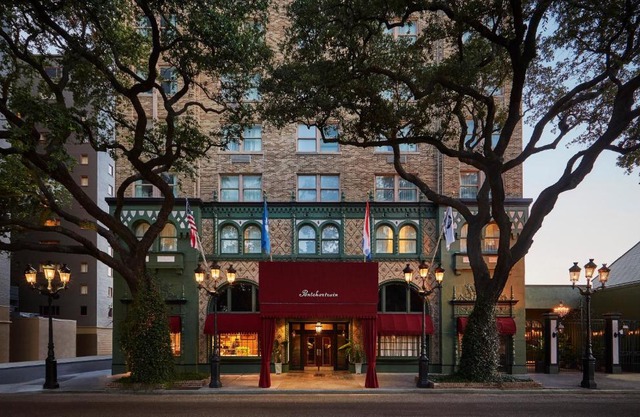 The Pontchartrain Hotel