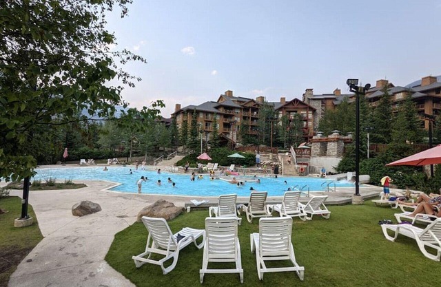 The Powder Nook | Hot Pools | Mile 1 Express Chair