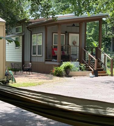 The Refuge at Vanderosa