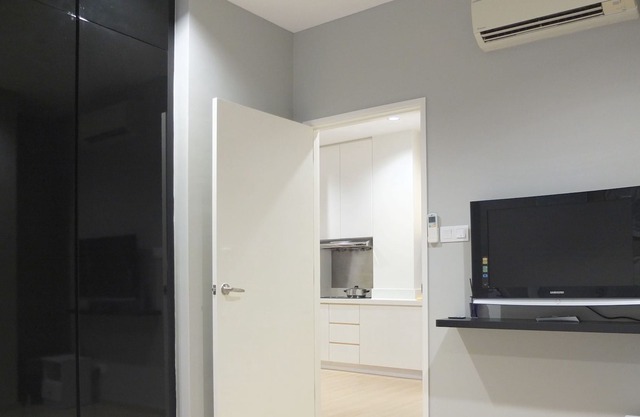 The Residence 912 Suite @ 118