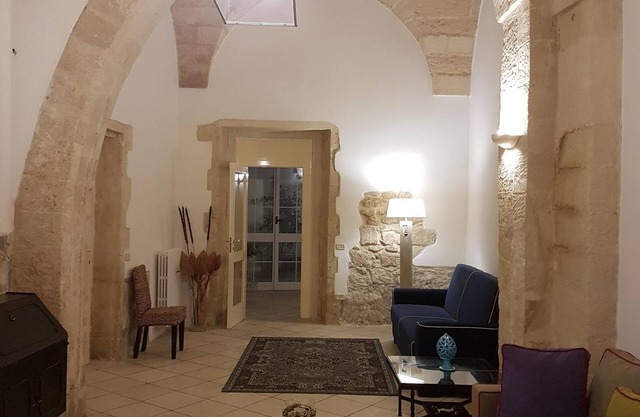 THE RESIDENCE OF CLARY- MONASTERY IN THE HEART OF LECCE