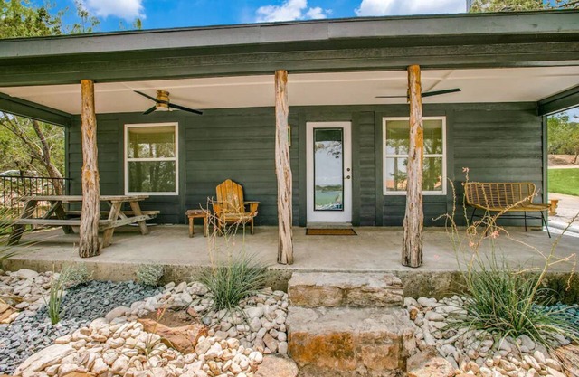 The Retreat cabin 2 @ Possum Kingdom Lake!