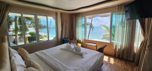 The Rock Samui Beachfront Villas - Sha Plus Hotel
