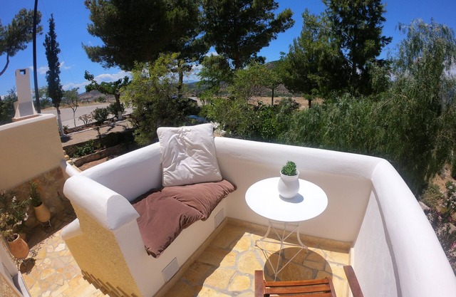 The Sea Urchin: Studio with balcony and top sea view in a peaceful area
