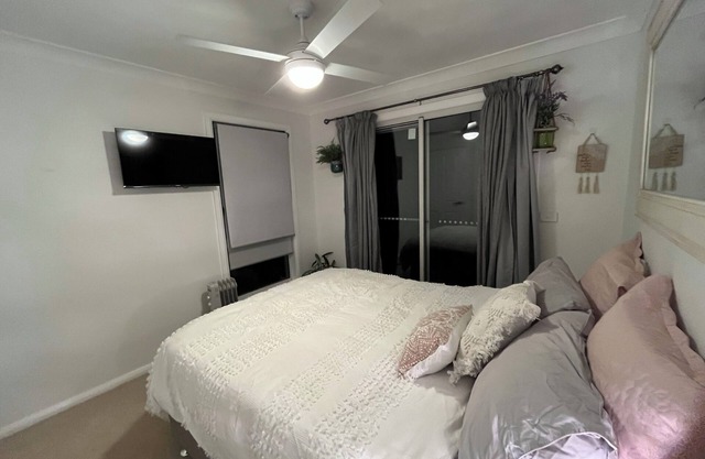 The She Shack Cooma.nLight filled, woodfire snow or workers accommodation