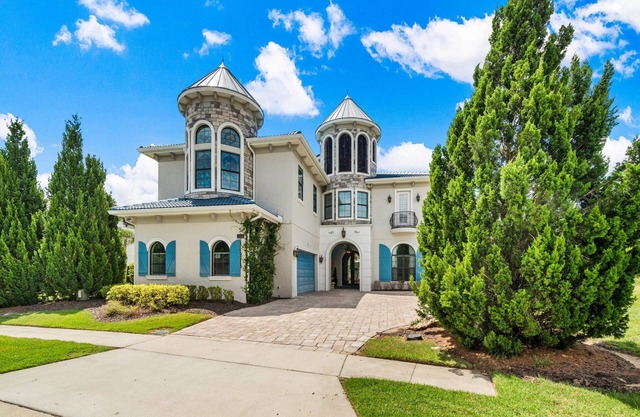 The Small World Castle | Marvelous 8BR Castle with Luxurious Large Pool