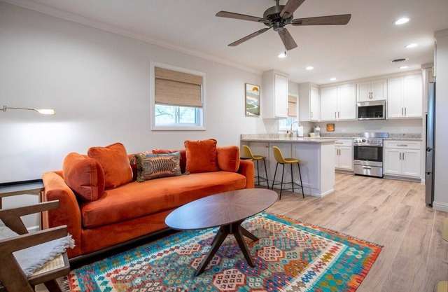 The Square Unit 1, Discount for S. Carolina game!