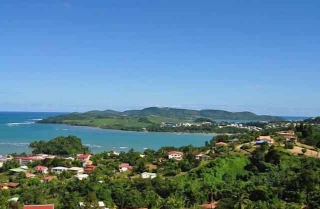 The Studio Mahoganys facing the peninsula of Caravelle