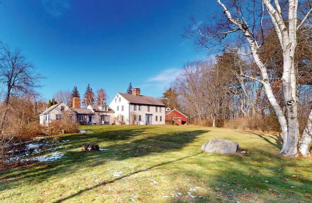 The Swallow Hill Manor