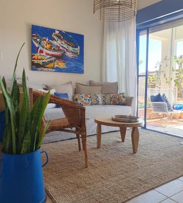 The Turquoise Suite on the Sea Trail, Atlit