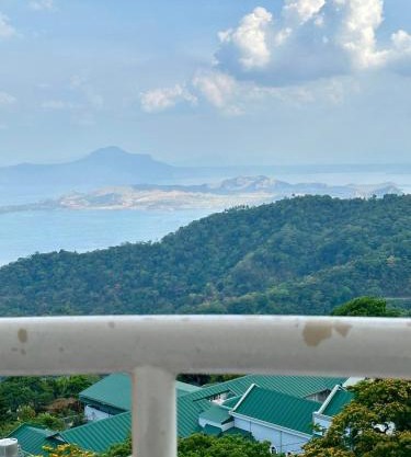 The Two Captain's Place - Tagaytay Prime Residences 19th floor TAAL VIEW