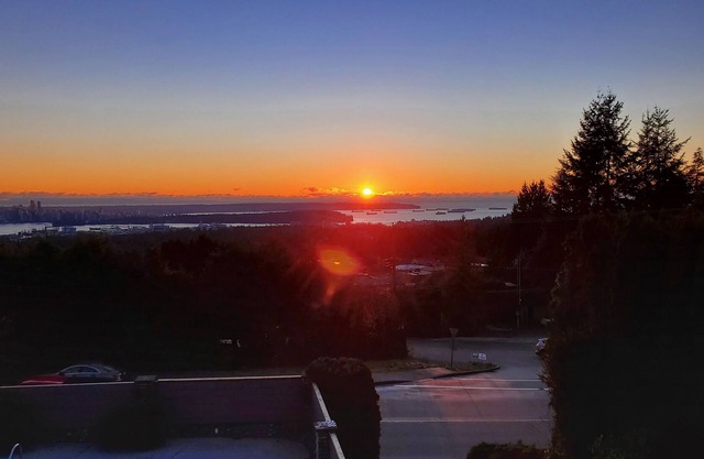 The Views, Charming 5 bedroom west coast residence