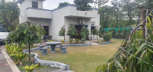 Theaarambagh