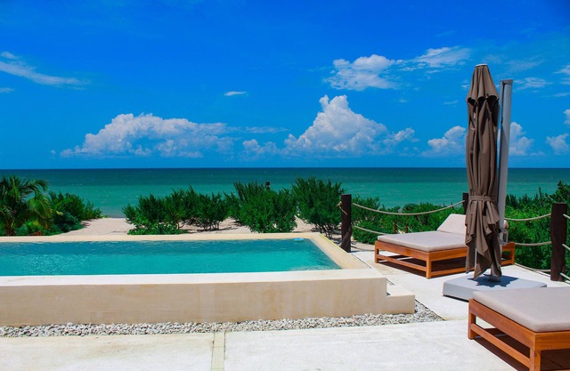 Therasia Luxury Beachfront Retreat