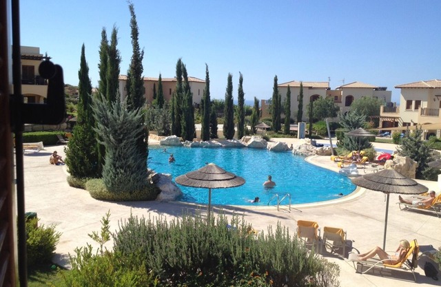 Theseus Village - 2-Bedroom Apartment with Pool View, Aphrodite Hills