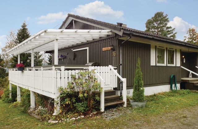 This cottage is located about 200 meters above the lake Storsjøen.
