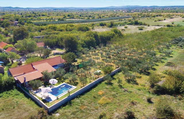 This traditional stone house we have chosen for your vacation in the small village Ljuboti.