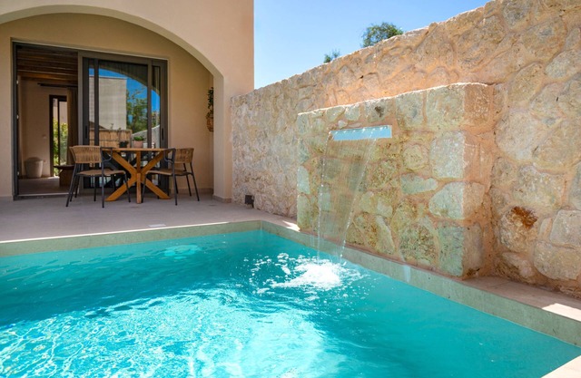 Throubi Villa: 2BR Corfu Retreat - Pool, WiFi, 7min to Airport