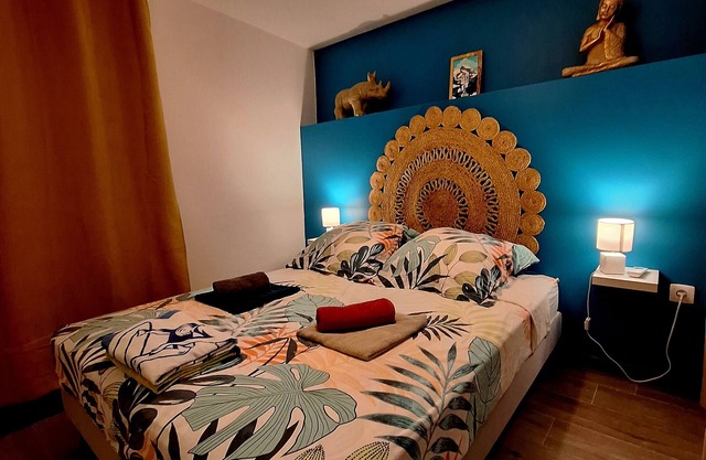 Ti'Kaz Sauvage 3* in the heart of the Sud Sauvage, swimming pool