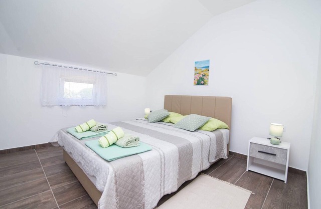 Tia apartmet with sea view