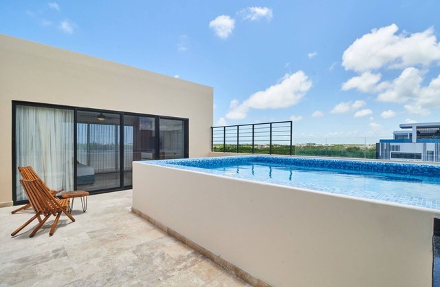 Tidal Calm 3 Bedrooms | 3 Baths | 6 Guests