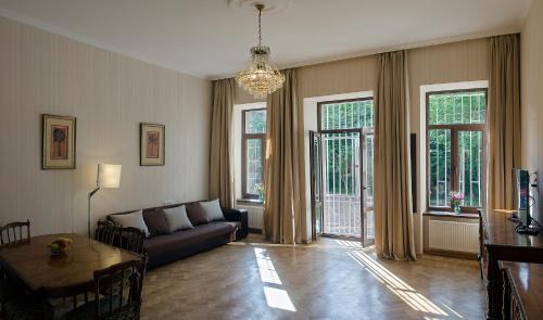 TiflisLux Apartment - Chaikovski