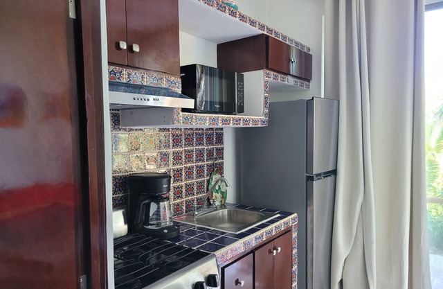 Tiny Condo PB 5 at Vista Encantada! 1 Bedroom, kitchen, pool, incredible views!