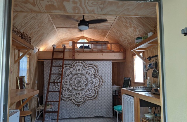 Tiny House Boho Cabin - North Florida Lake Retreat