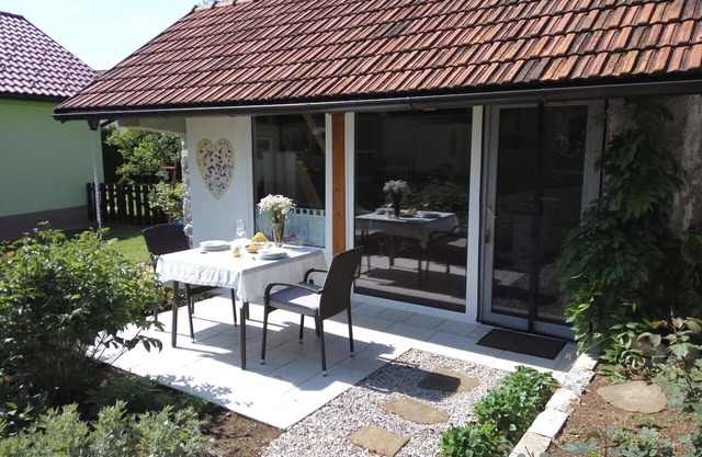 Tiny house with a big heart (3km from Postojna)