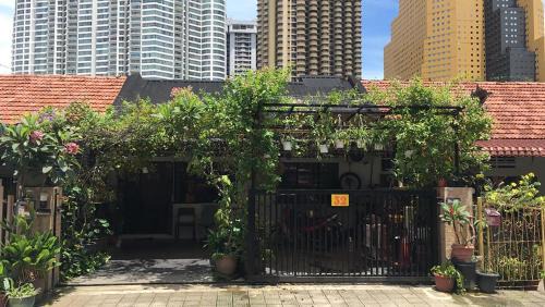 Tiong Nam 32, Heart of Kuala Lumpur, 15mins to KLCC, 6 mins to LRT PWTC