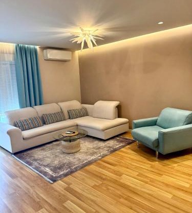 Tirana Lake Spacious Apartment
