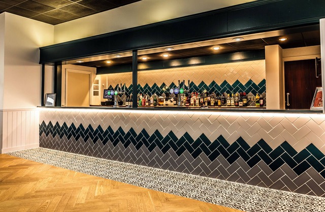 Tiverton Hotel Lounge & Venue