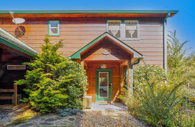 Toccoa River Retreat