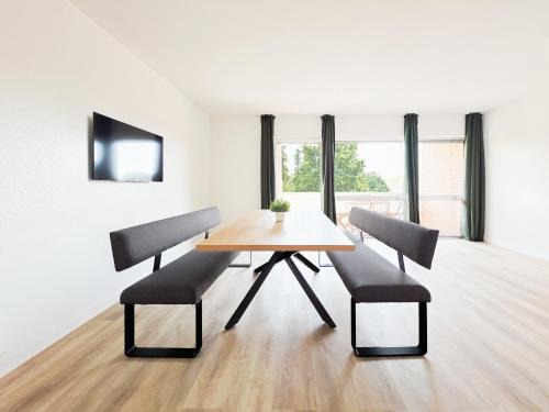 Tolstov Apartments - 3 Room Apartment - Balcony - Kitchen - Washing machine - next to Cologne